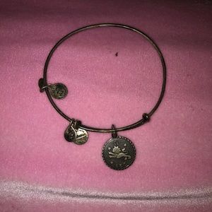 Leo zodiac sign Alex and anni